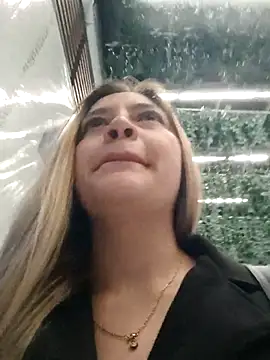 alana_69 (F young) - Walking in the mall and open coat🥵🔥