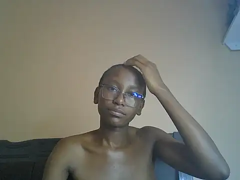 Goldenpixie live cam on StripChat