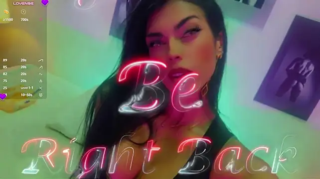 Alicee_Levine live cam on StripChat