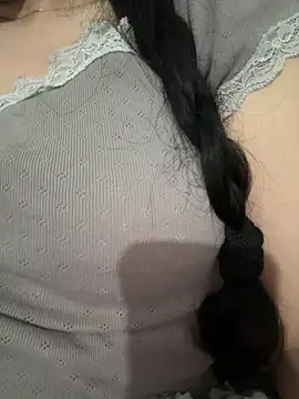 Lina-lolo live cam on StripChat