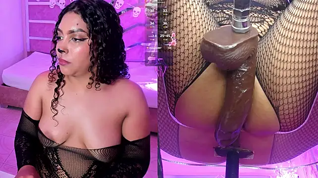 SugarandNibbles live cam on StripChat