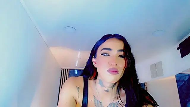 KathaSexyHott live sex cam