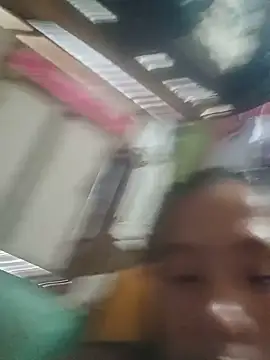 mommyyeng26 live cam on StripChat