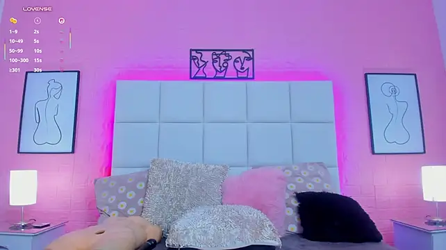 charlotte_kisss