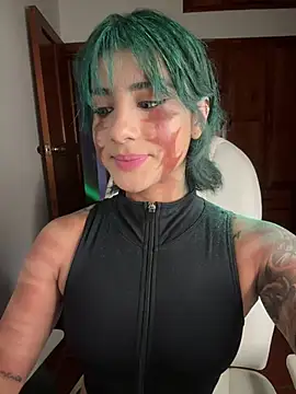 Ale_Lewis webcam