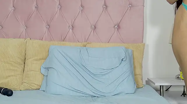 katrinaclarks (F young) - STRIPTEASE 💃❤️