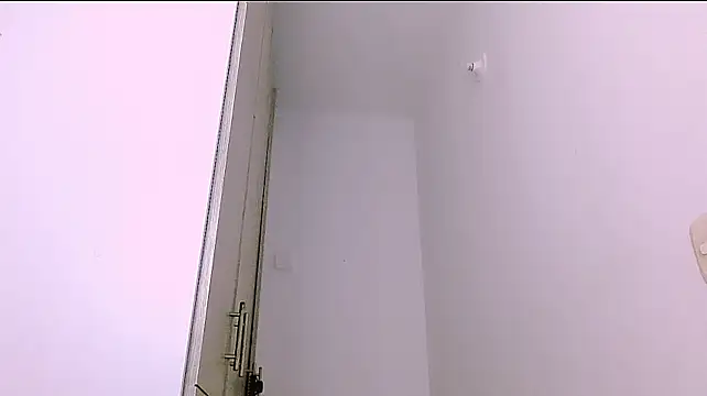 niakazz (F young) - i need fuck and u cum on my pussy