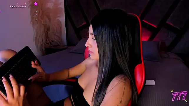 MelodyPrice live cam on StripChat