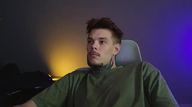 DENIS_HERE on Stripchat