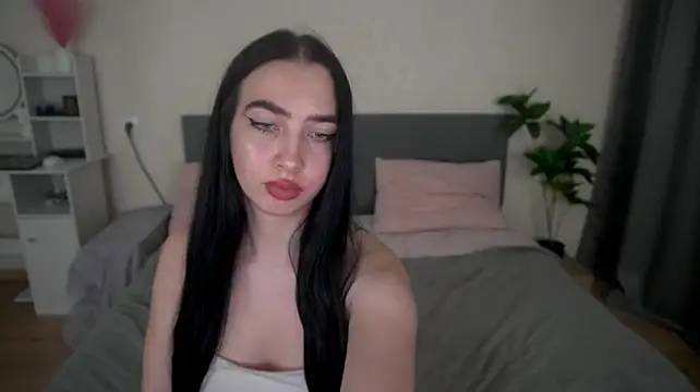 WildKittenX_ live cam on StripChat