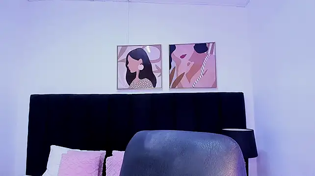 dullce77 live cam on StripChat