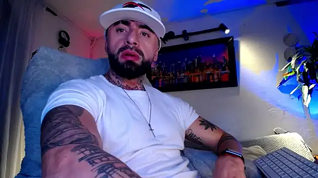 Edwardjonnes live cam on StripChat