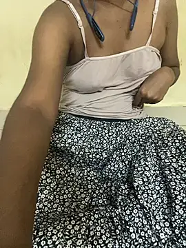 Tamil_Nandy live cam on StripChat