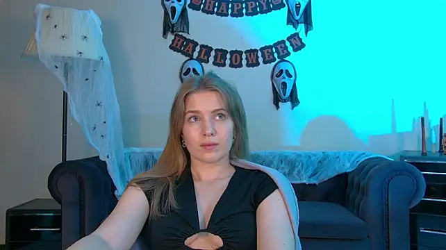 CasandraMarc live cam on StripChat
