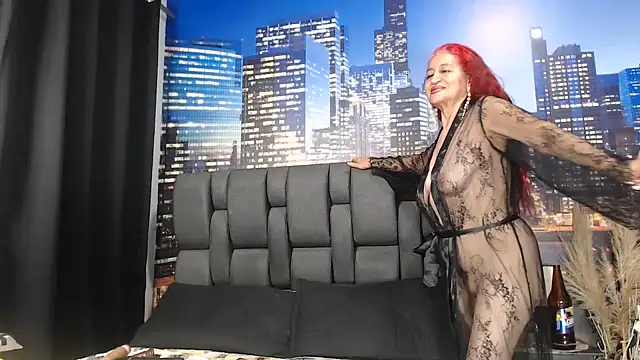 Lucy_mature8 live cam on StripChat