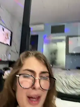 miiabellovic live sex cam
