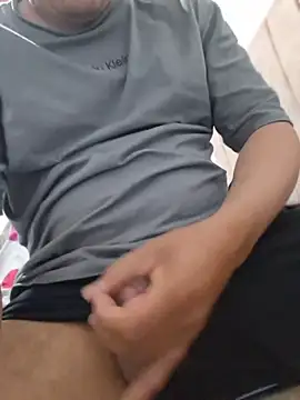 Axel___King live cam on StripChat