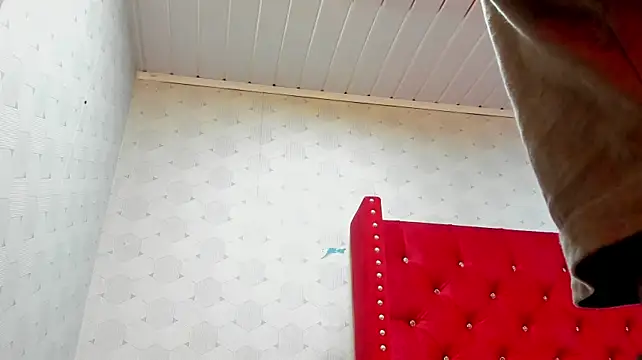 NickWild live cam on StripChat