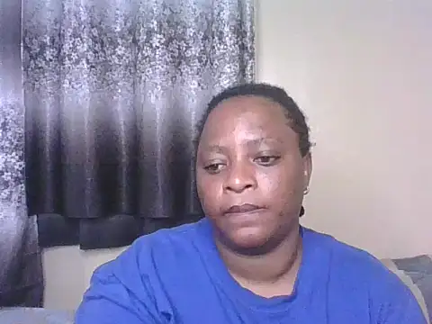 Aminatta_1 live cam on StripChat