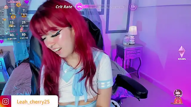 Leah_cherry live cam on StripChat