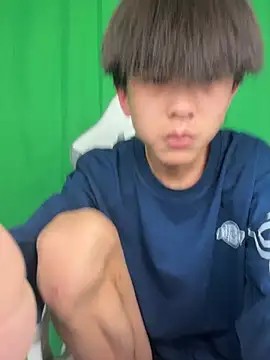 DD-101 live cam on StripChat