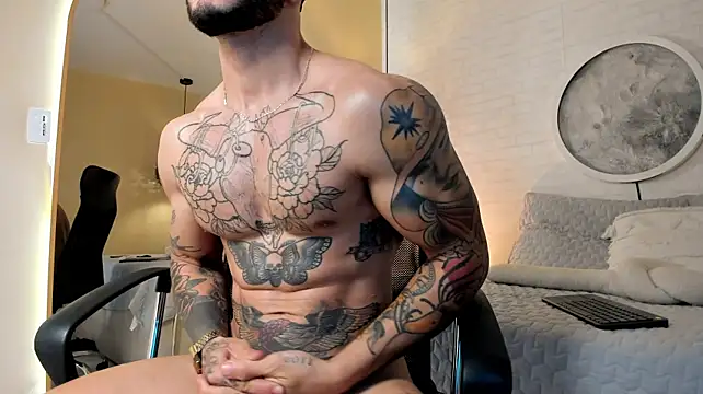 Lucas_Amatti live cam on StripChat