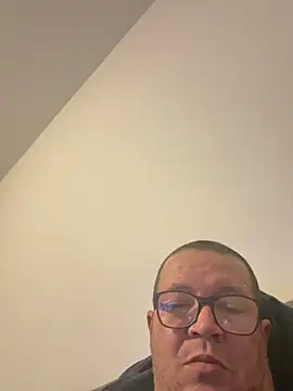genalo50 live cam on StripChat