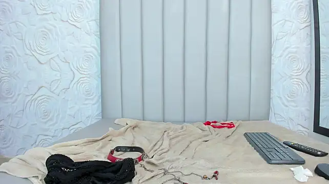Cleopatra_Trans live cam on StripChat