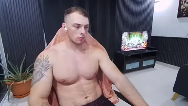 YourHotGreg live cam on StripChat