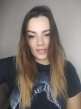 KrissSexi live cam on StripChat
