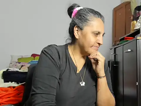 Merlyna_time live cam on StripChat
