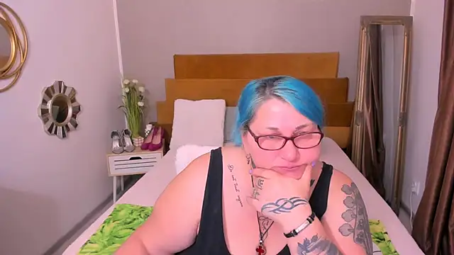 sugarmommy_69x (Ask my age) - Earthquake for my pussy !💥