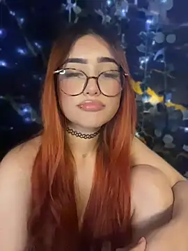 Ashly_cutee live cam on StripChat