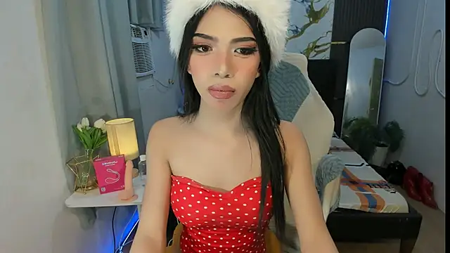 Alexa_therealhorsecock on Stripchat