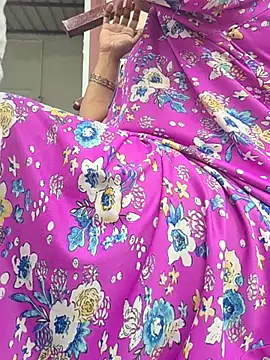 Miss_sruthi live cam on StripChat