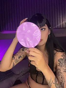 AliceRitter live cam on StripChat