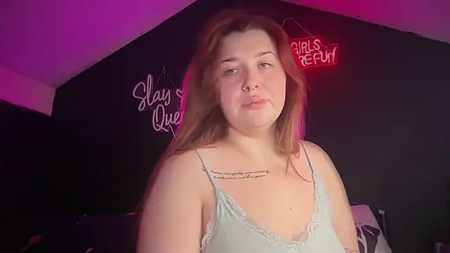 curvy_rosie69 (F young) - chill and vibes