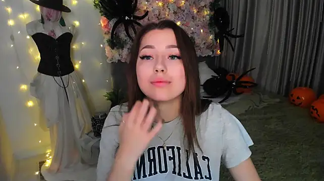 SereneFlame live cam on StripChat