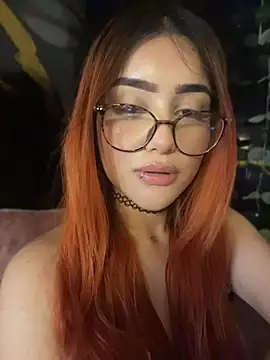Ashly_cutee live cam on StripChat
