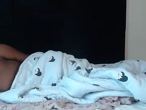 Chocolatebae86 live cam on StripChat
