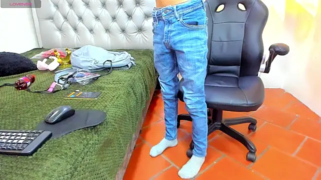 fem_danny7 live cam
