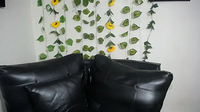 OLIVIAMISSY_02