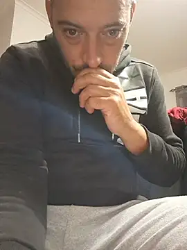 lopesrt (Ask my age) - Esporradela/Cum