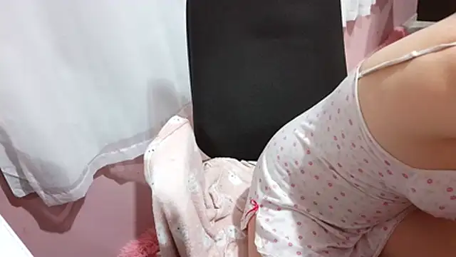 _SexyPetite_