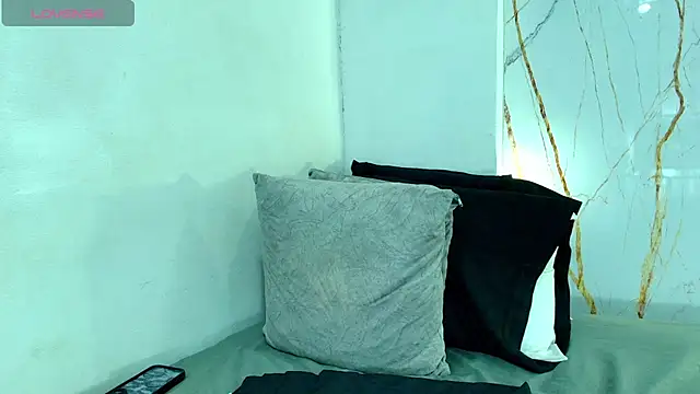 Emily_Carter11