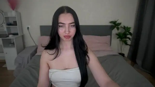 WildKittenX_ live cam on StripChat
