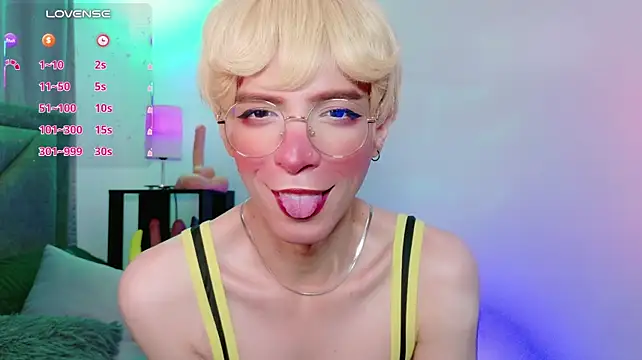 Sammy_Russell live cam on StripChat
