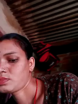 Ruby_Queenn live cam on StripChat
