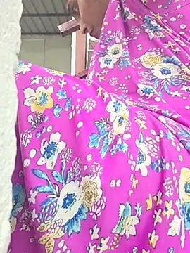 Miss_sruthi live cam on StripChat