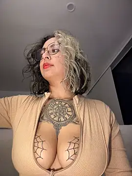 Rae_Lil_White